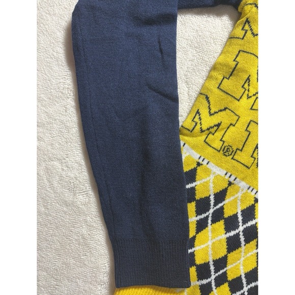 Michigan University Winter Sweater Trees Stars Diamonds Large - Picture 3 of 7
